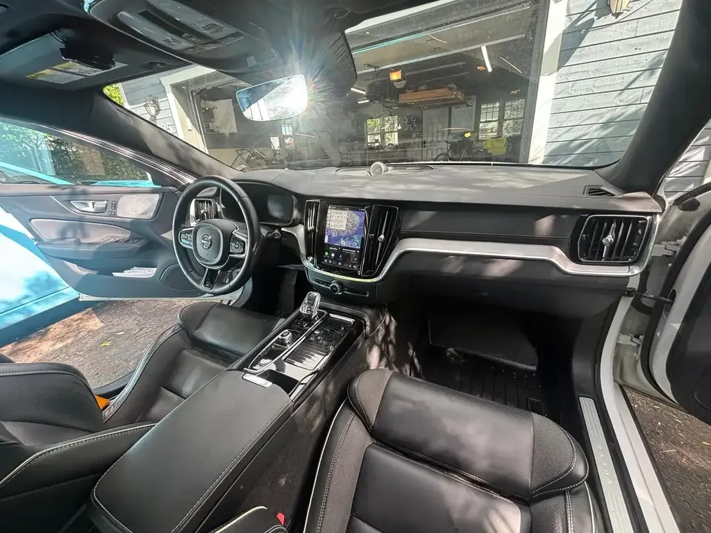 Volvo V60 снимка Volvo V60