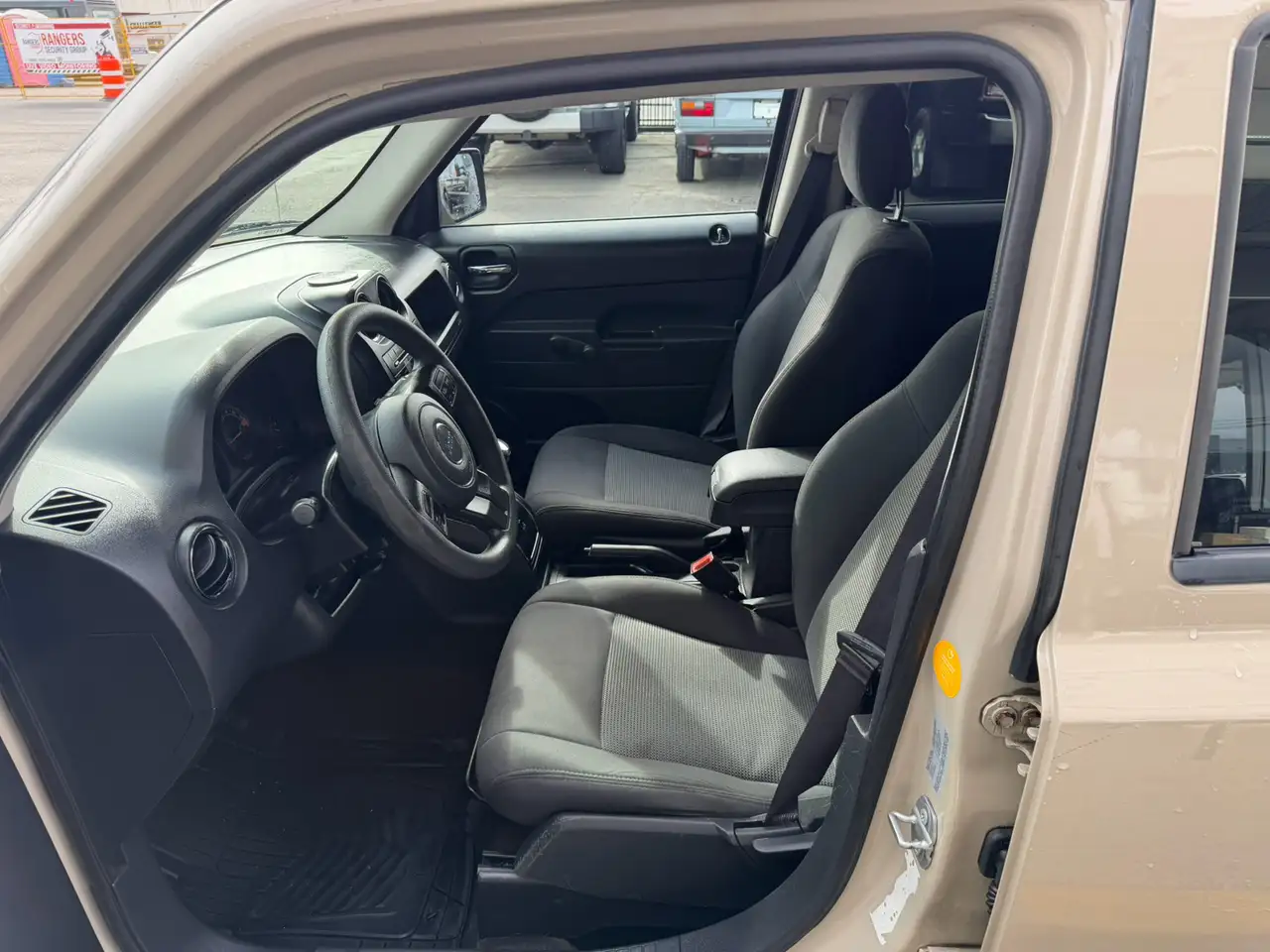Jeep Patriot снимка Jeep Patriot