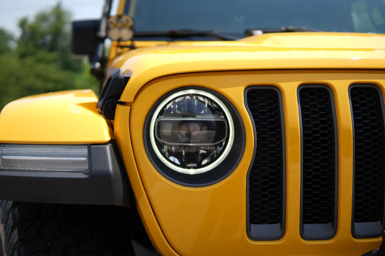 Jeep Wrangler photo Jeep Wrangler