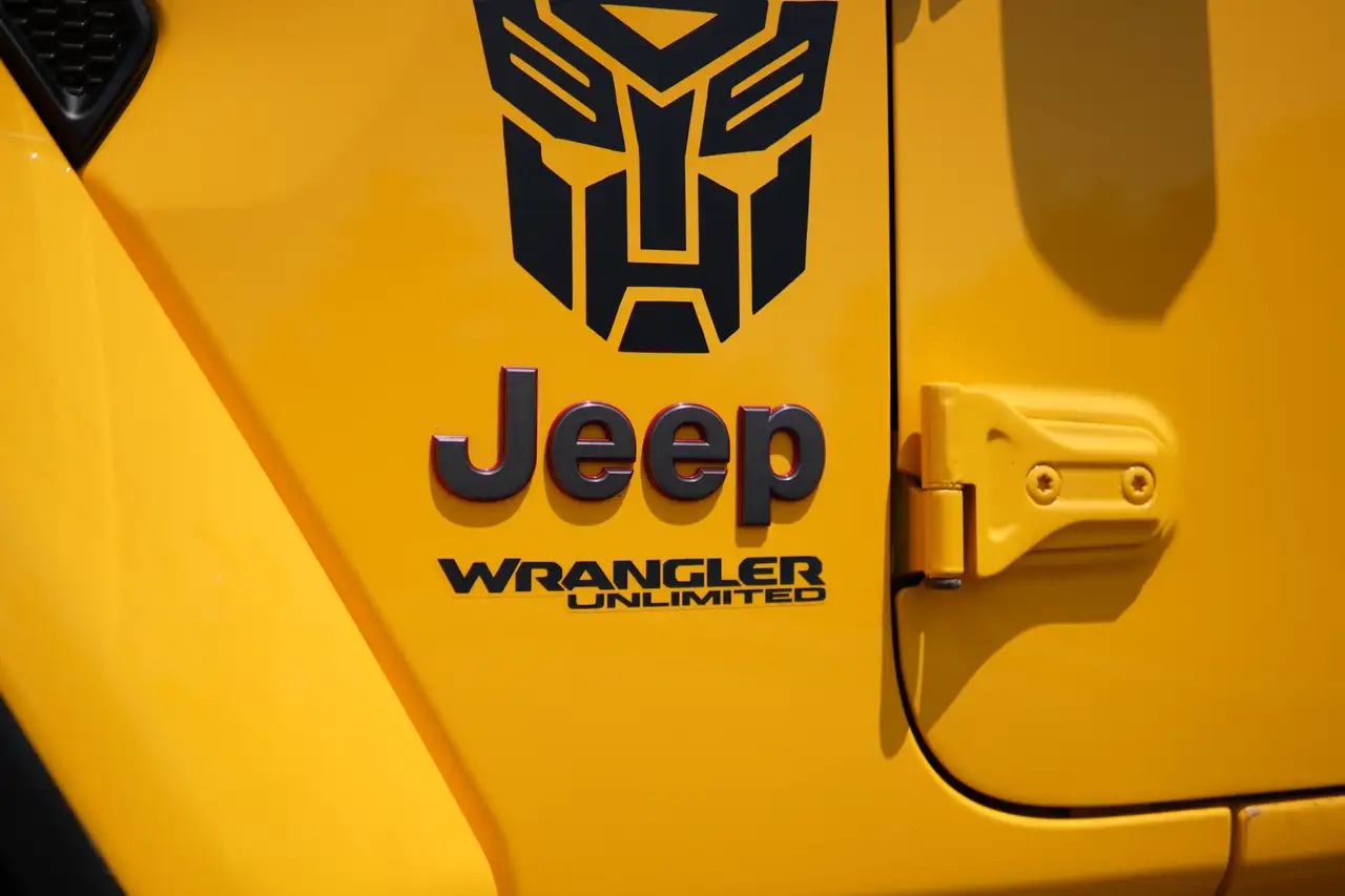 Jeep Wrangler photo Jeep Wrangler