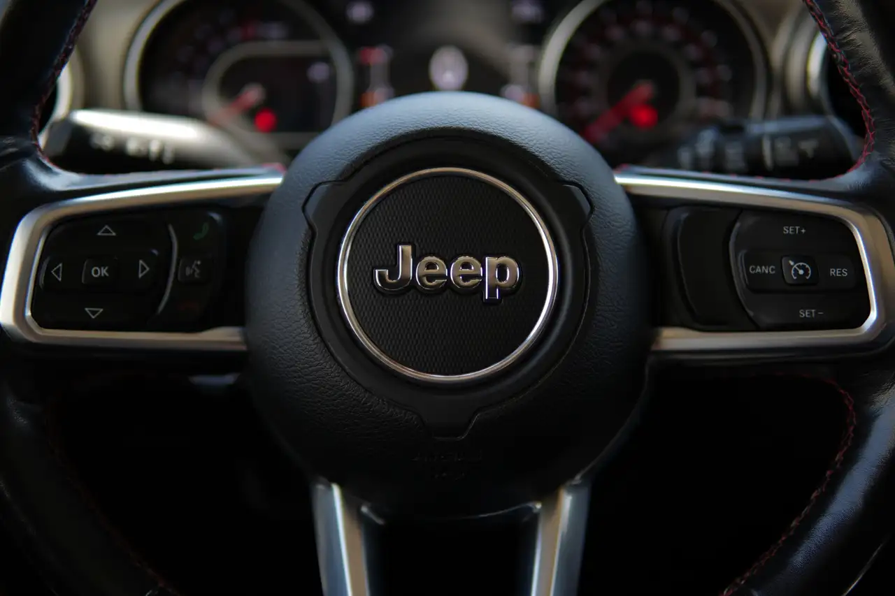 Jeep Wrangler photo Jeep Wrangler
