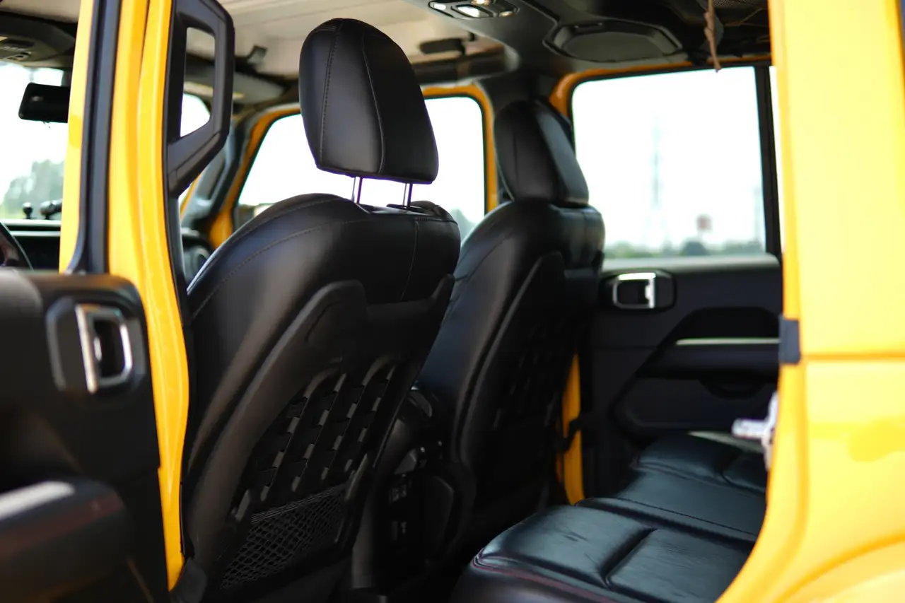 Jeep Wrangler photo Jeep Wrangler