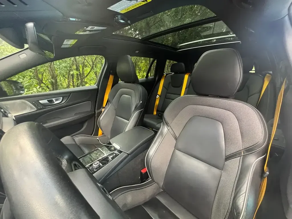 Volvo V60 снимка Volvo V60