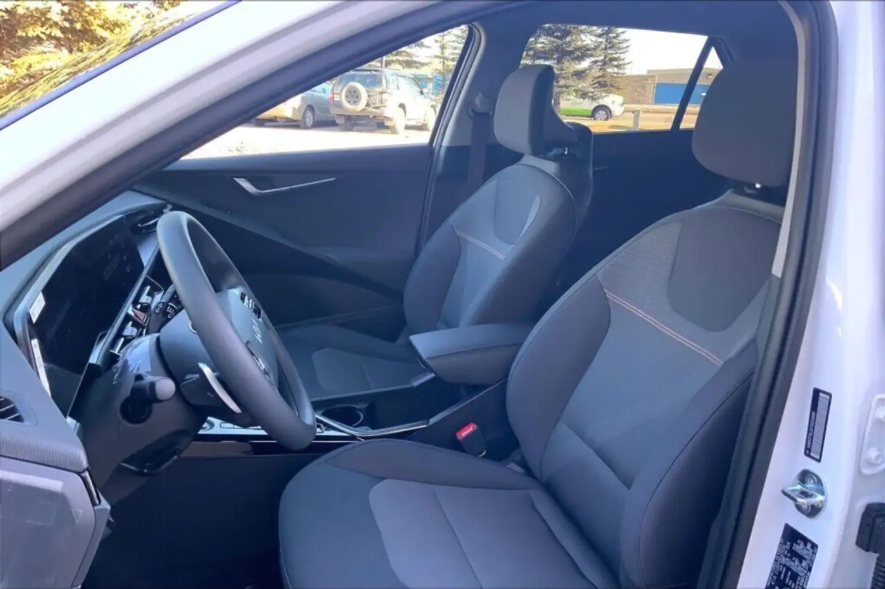 Kia Niro снимка Kia Niro