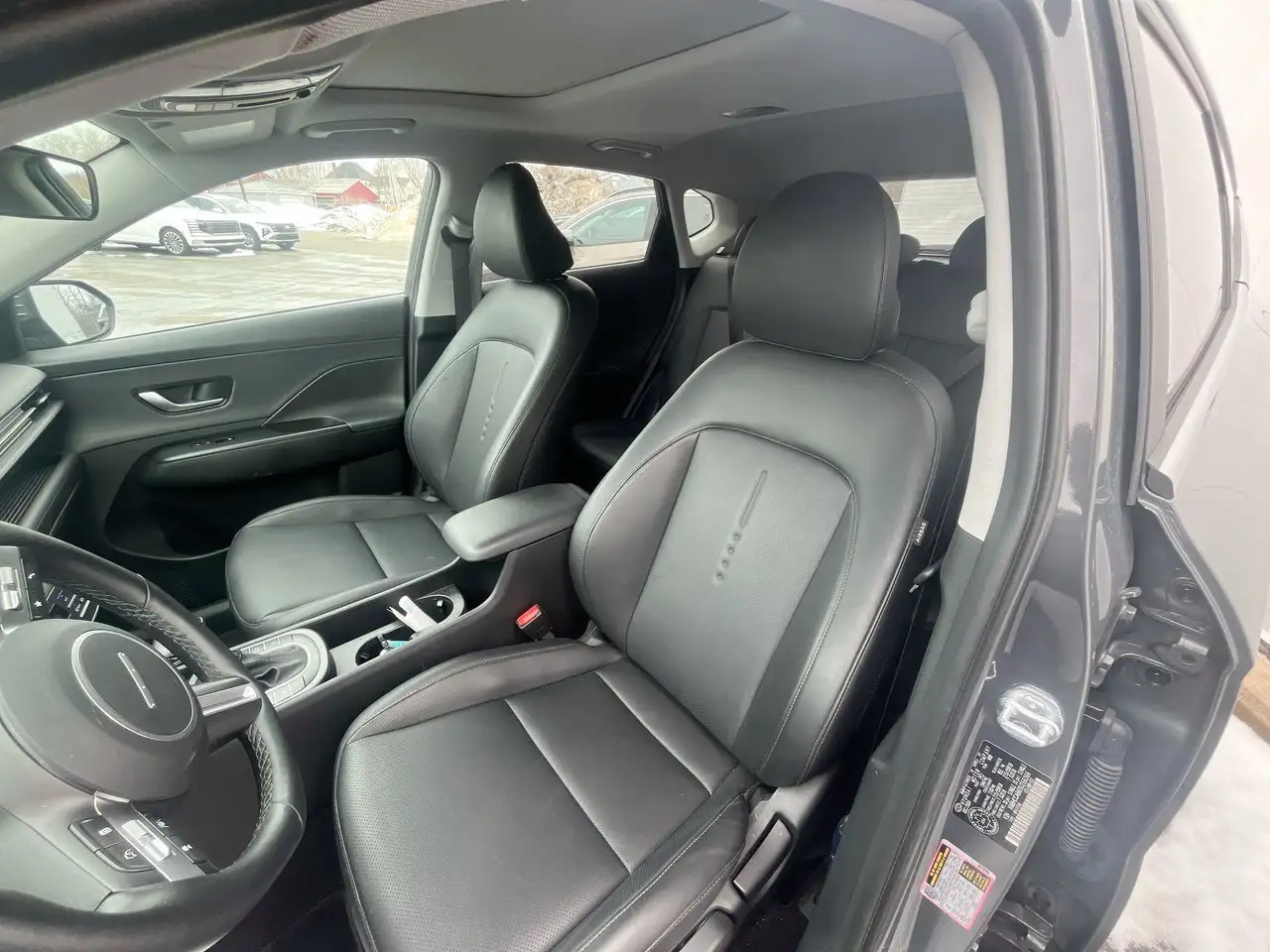 Hyundai KONA снимка Hyundai KONA