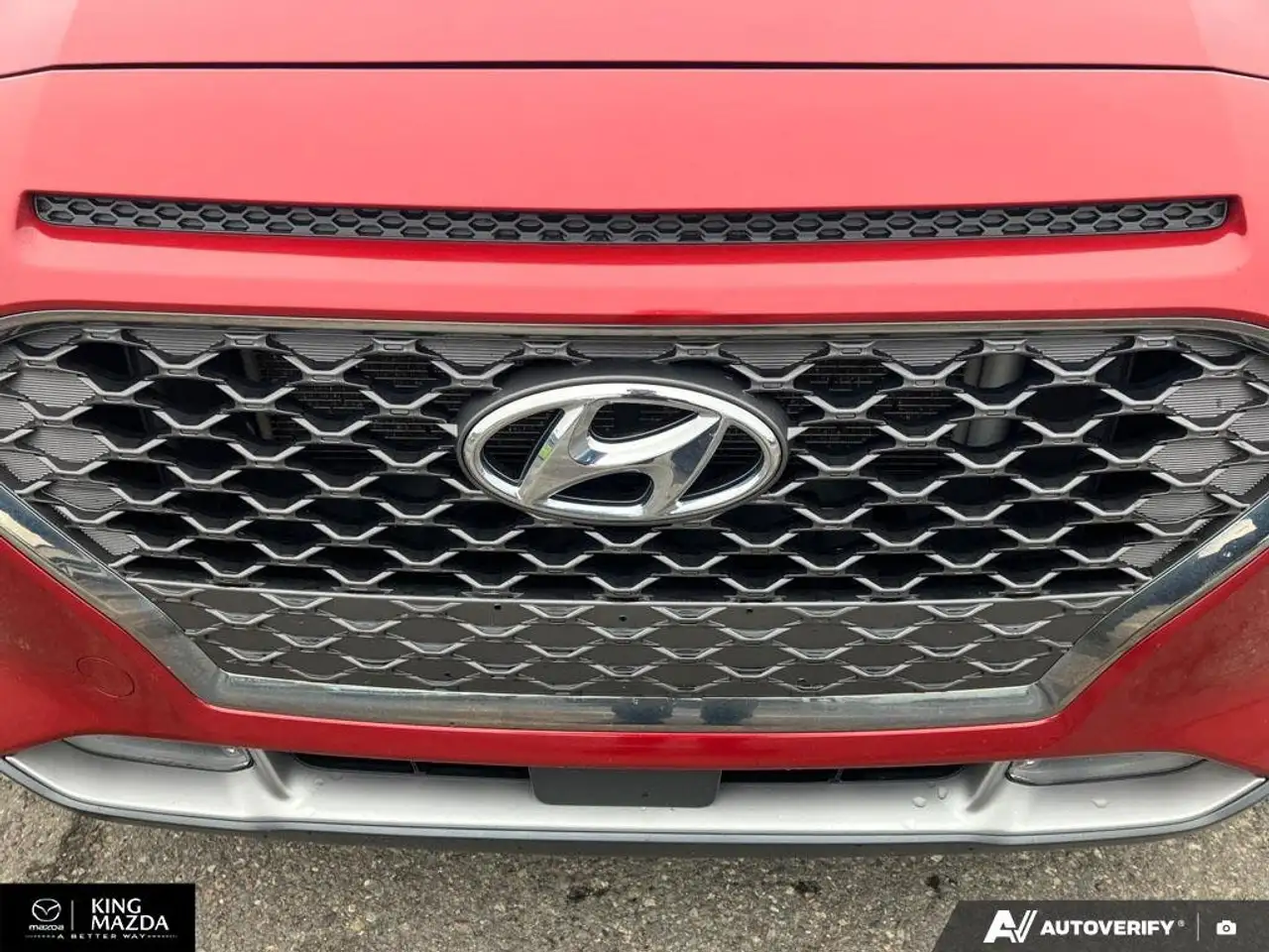 Hyundai KONA снимка Hyundai KONA