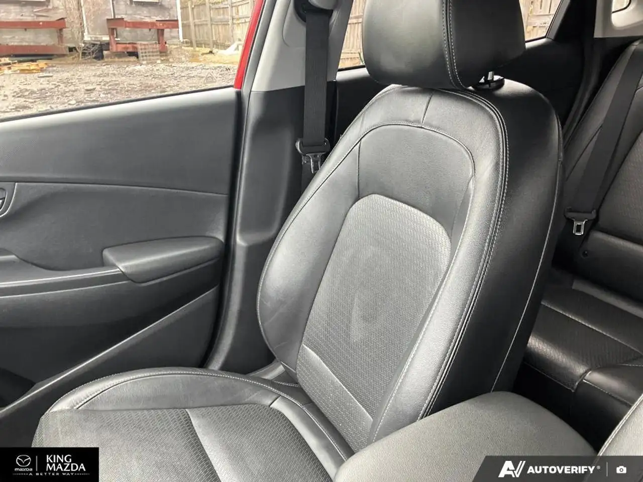 Hyundai KONA снимка Hyundai KONA