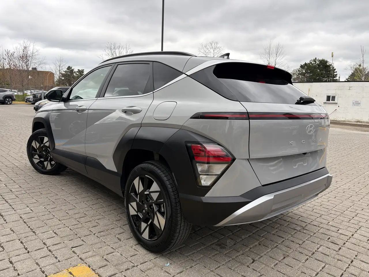 Hyundai KONA снимка Hyundai KONA