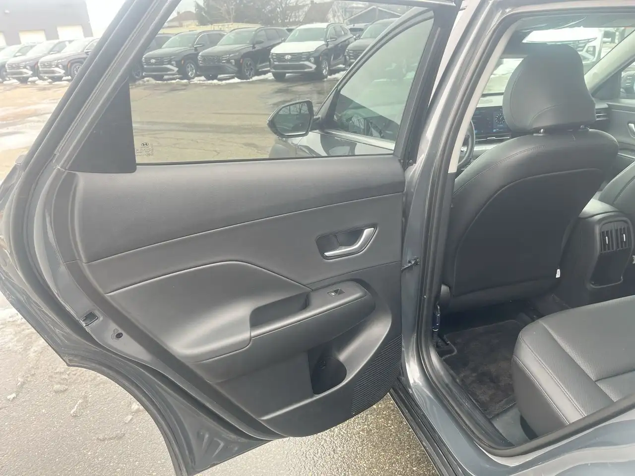 Hyundai KONA снимка Hyundai KONA