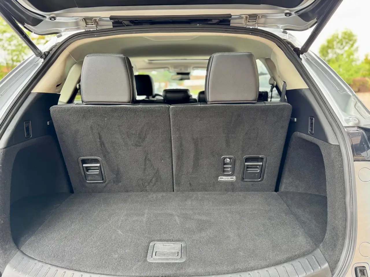 Mazda CX-9 photo Mazda CX-9