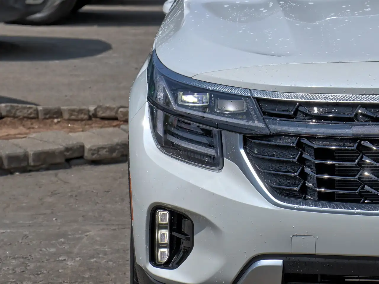 Kia Seltos снимка Kia Seltos