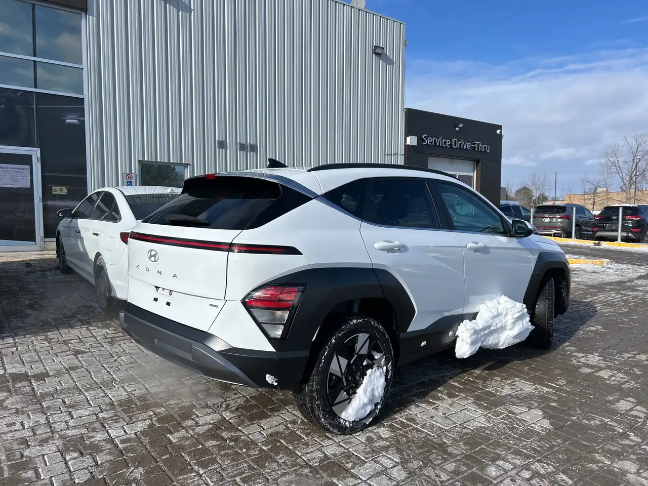 Hyundai KONA снимка Hyundai KONA