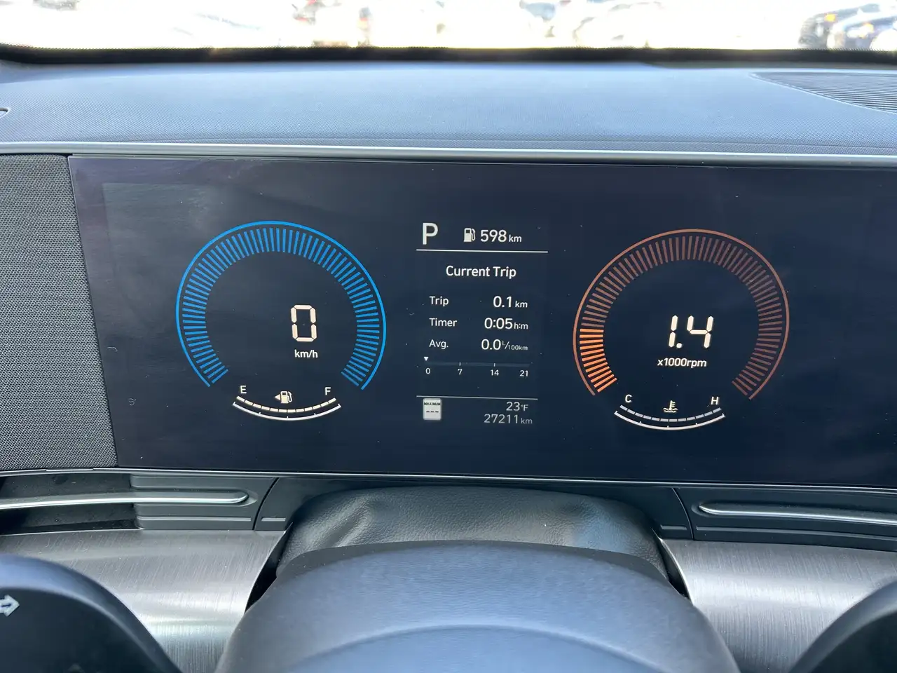 Hyundai KONA снимка Hyundai KONA