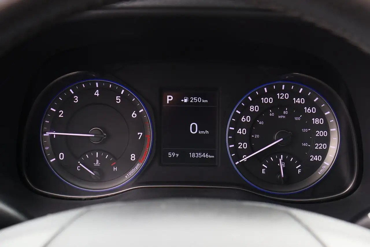 Hyundai KONA снимка Hyundai KONA