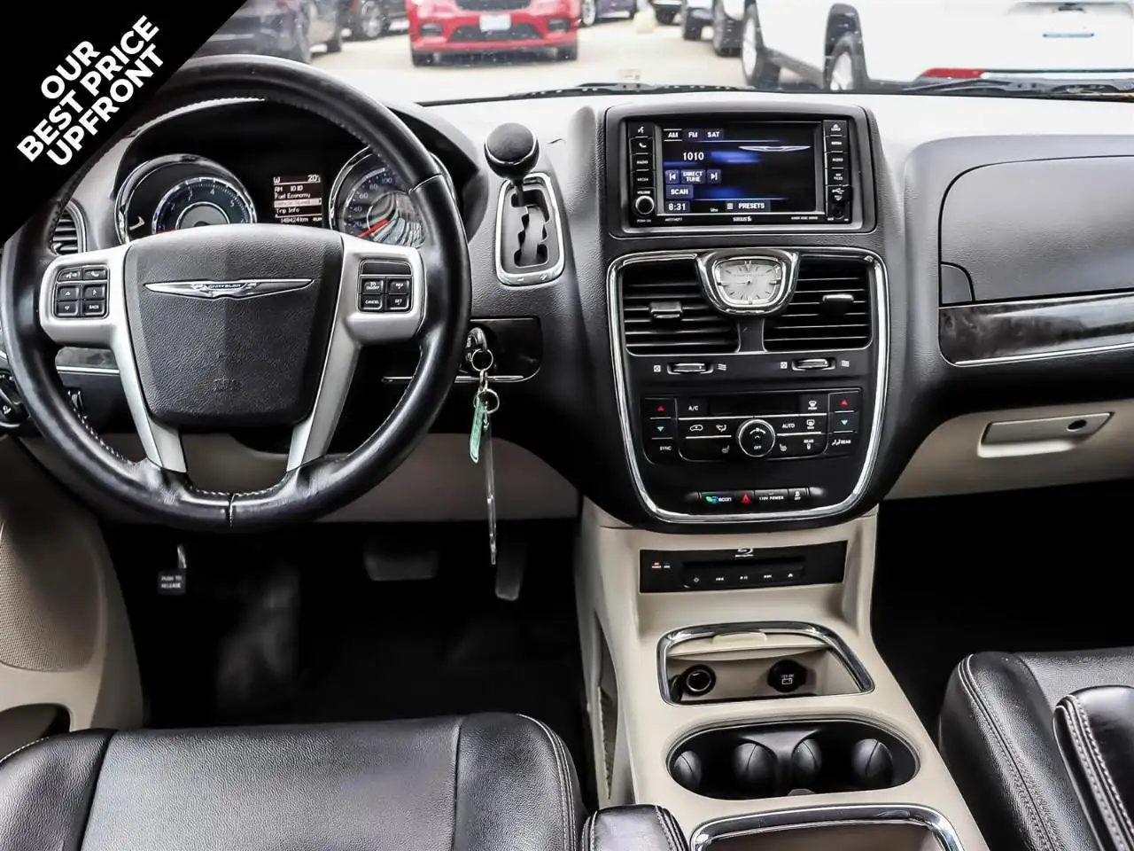 Chrysler Town & Country photo Chrysler Town & Country