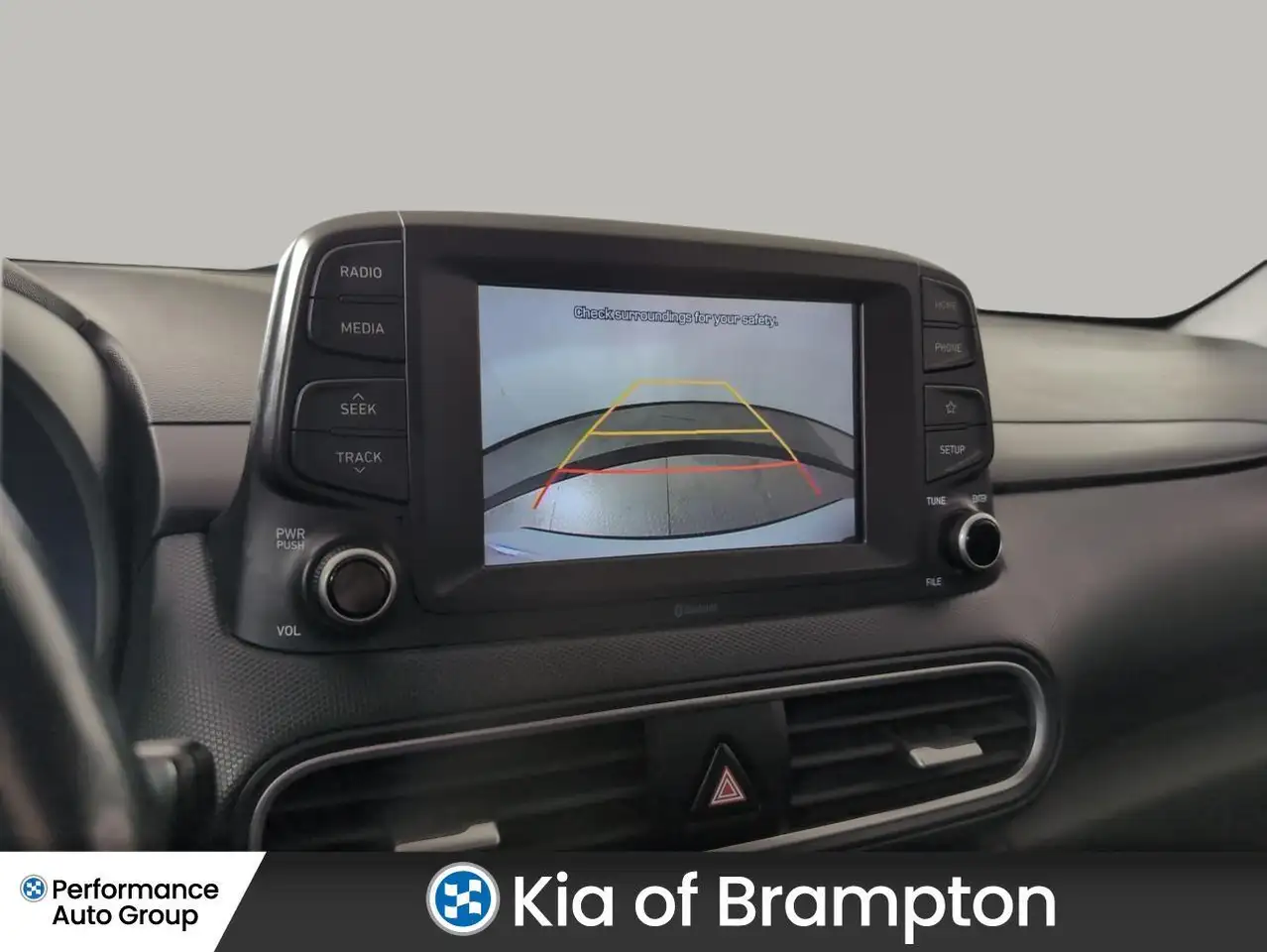 Hyundai KONA снимка Hyundai KONA
