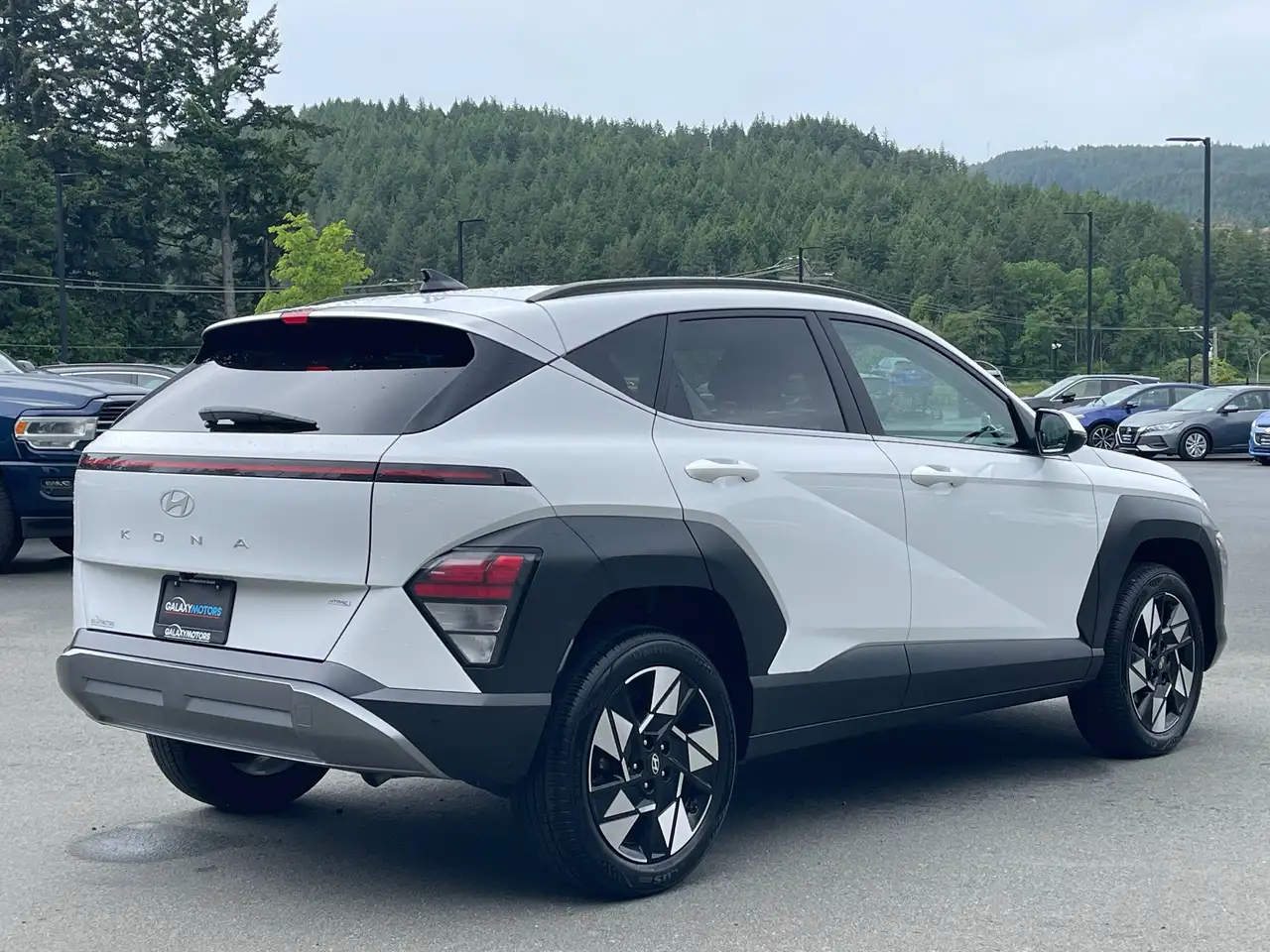 Hyundai KONA снимка Hyundai KONA
