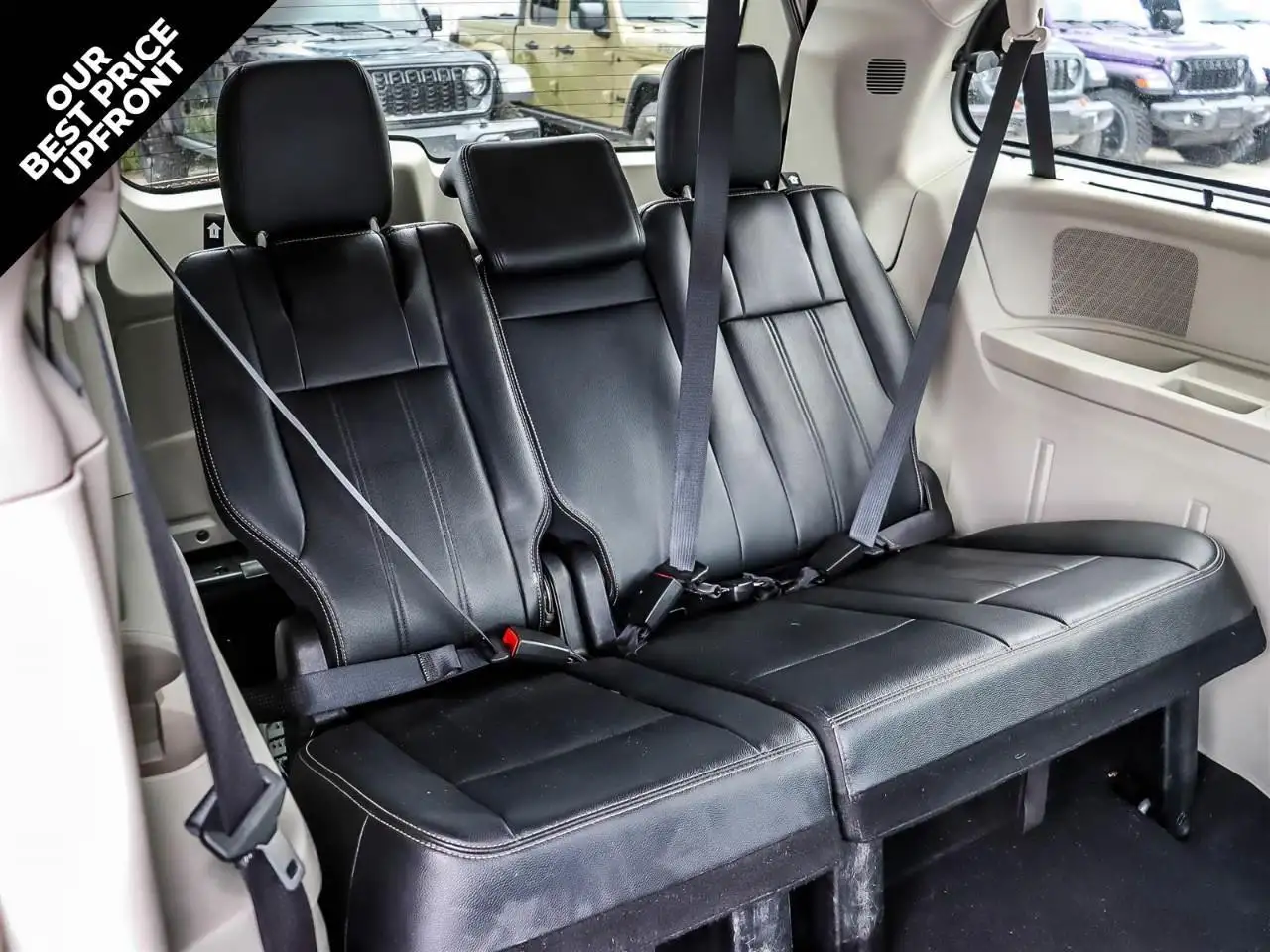 Chrysler Town & Country photo Chrysler Town & Country