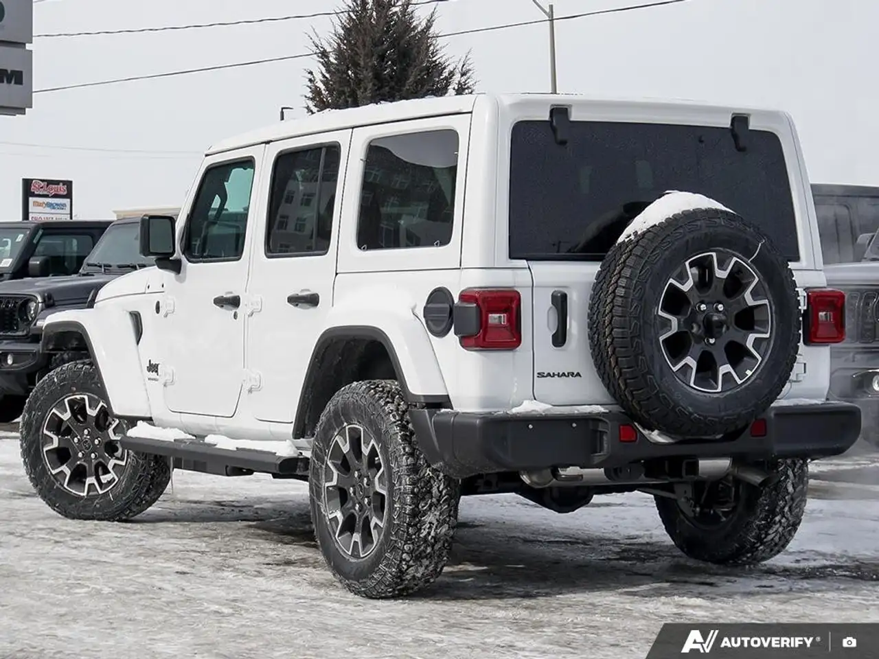 Jeep Wrangler photo Jeep Wrangler