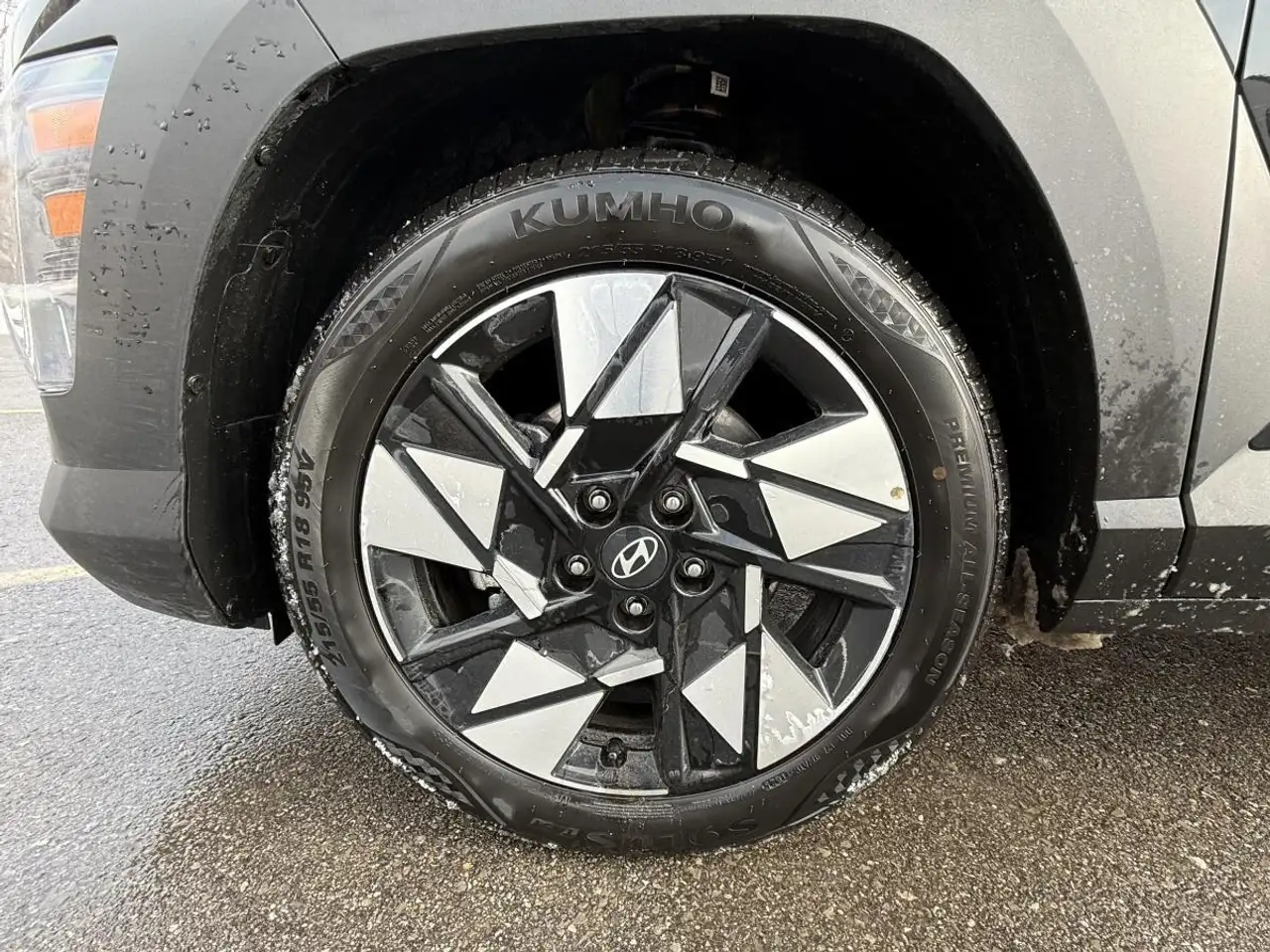 Hyundai KONA снимка Hyundai KONA