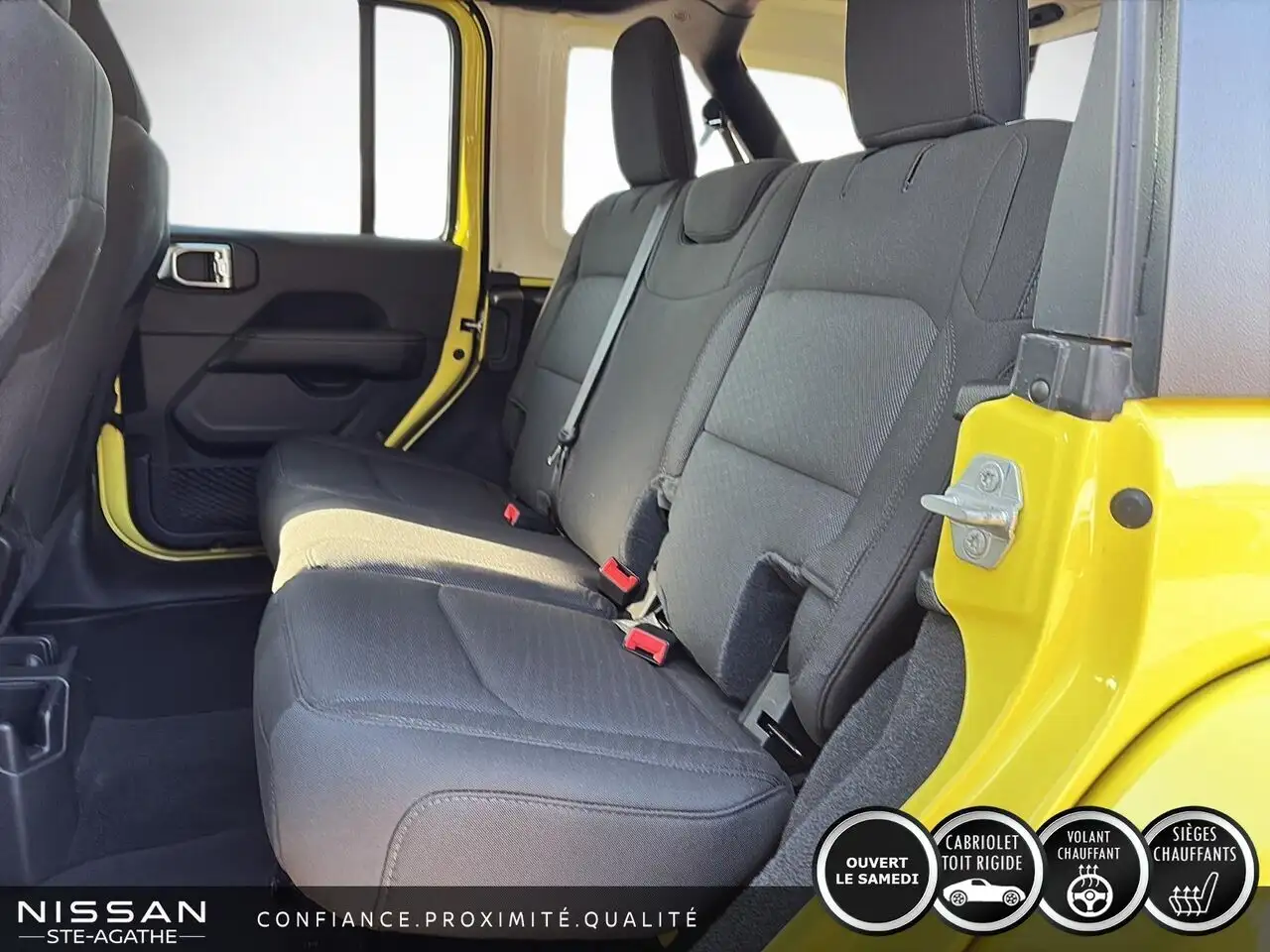 Jeep Wrangler photo Jeep Wrangler