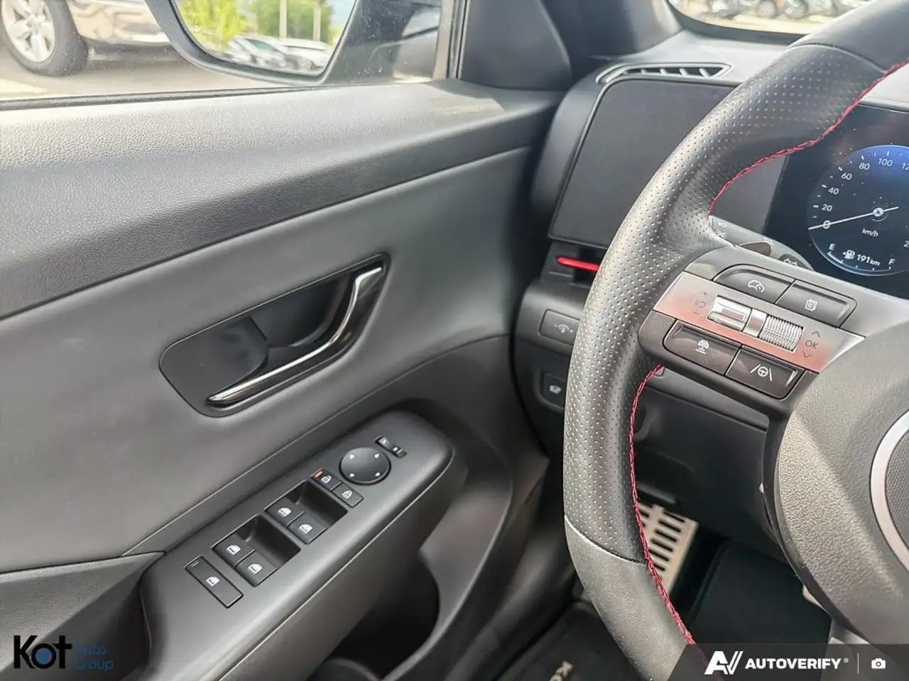 Hyundai KONA снимка Hyundai KONA