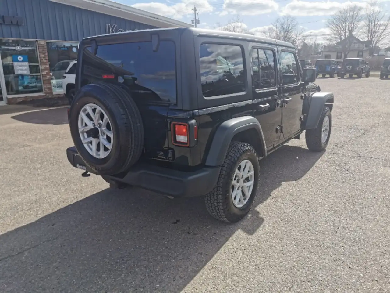 Jeep Wrangler photo Jeep Wrangler