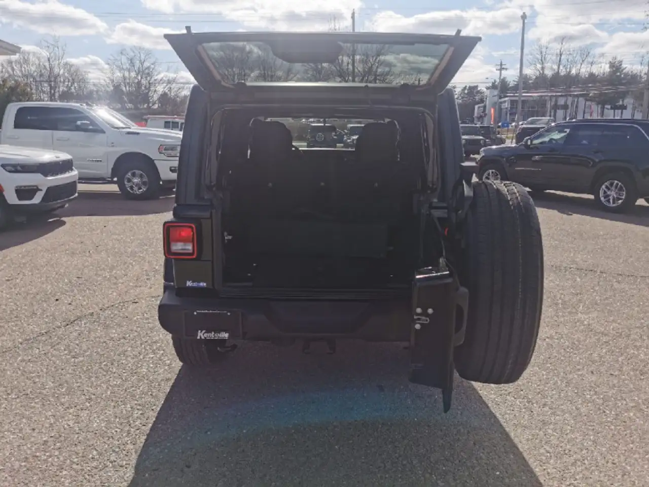 Jeep Wrangler photo Jeep Wrangler