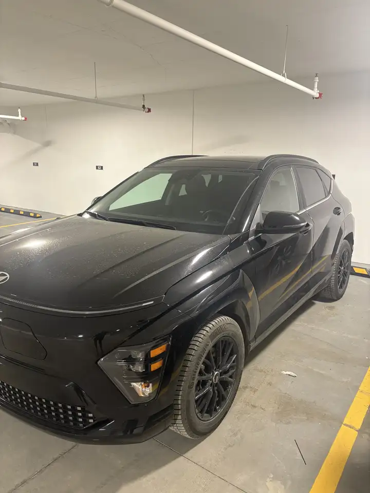 Hyundai KONA снимка Hyundai KONA
