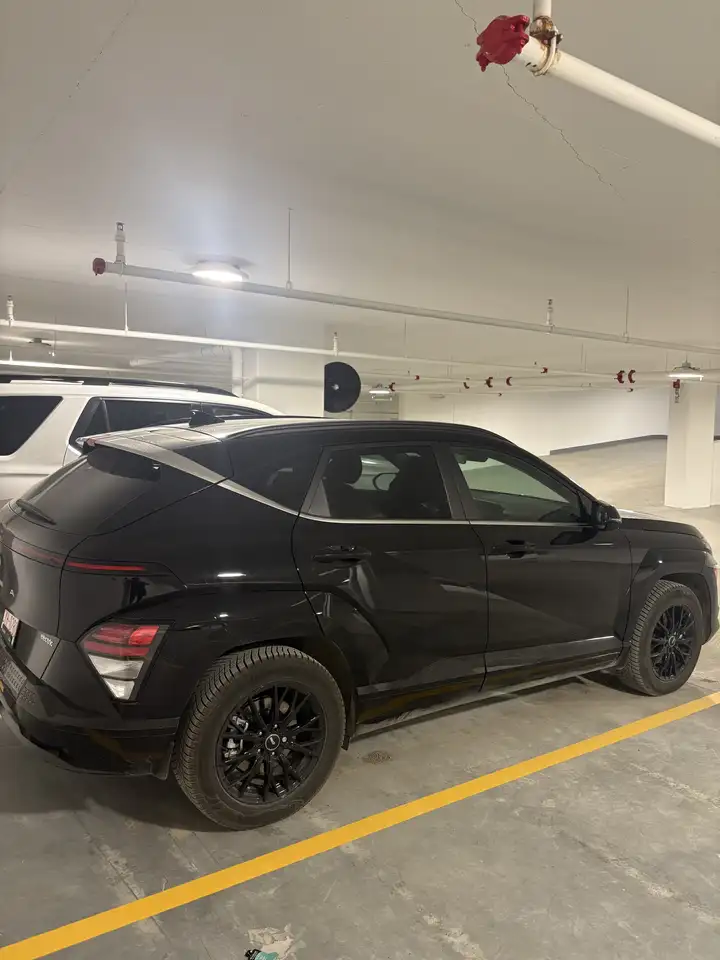 Hyundai KONA снимка Hyundai KONA