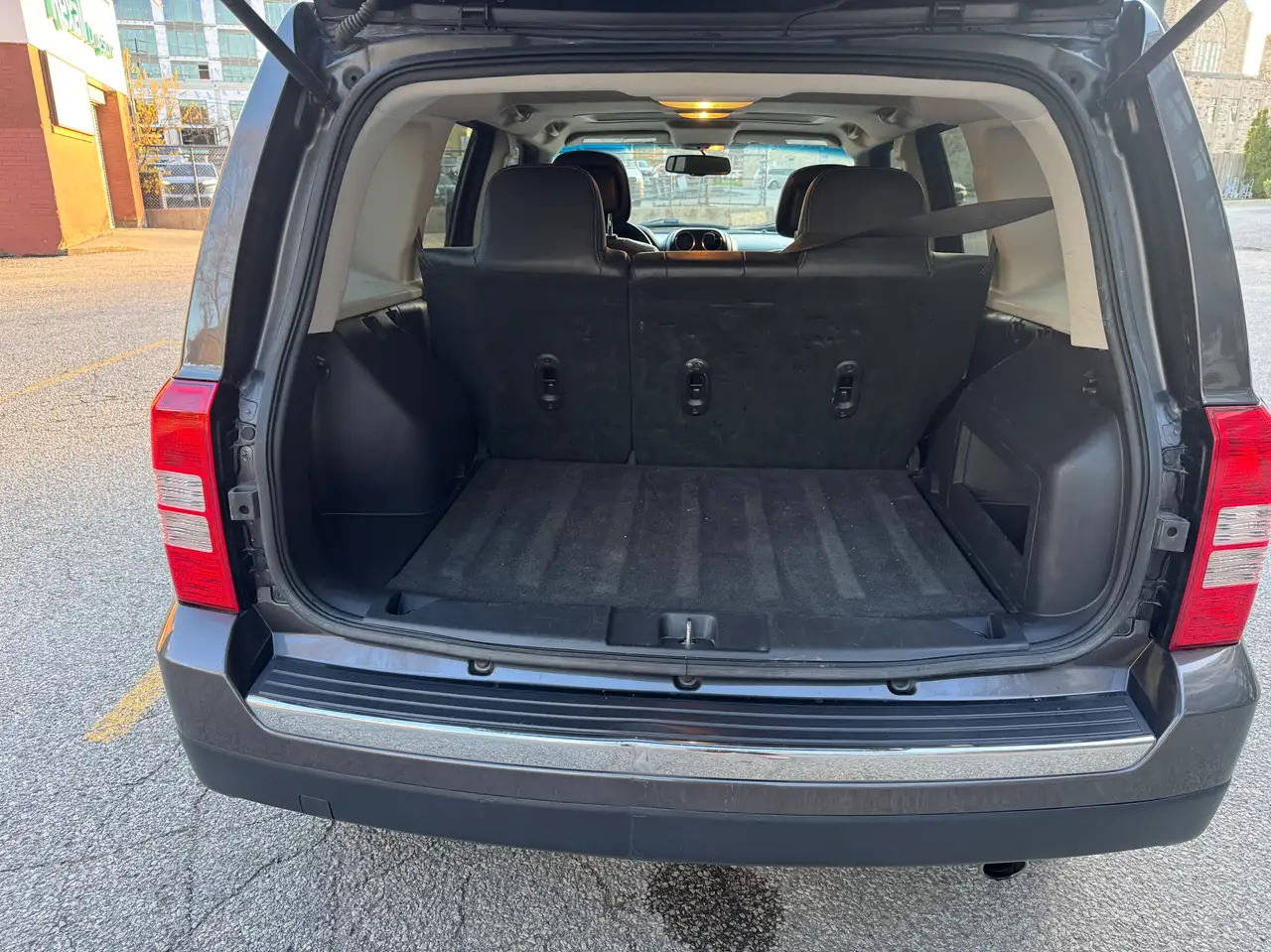 Jeep Patriot снимка Jeep Patriot