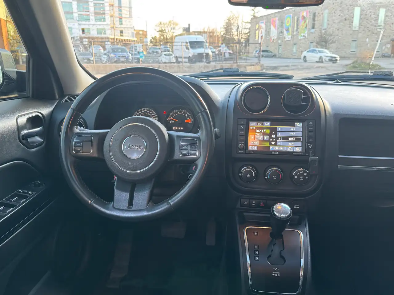 Jeep Patriot снимка Jeep Patriot