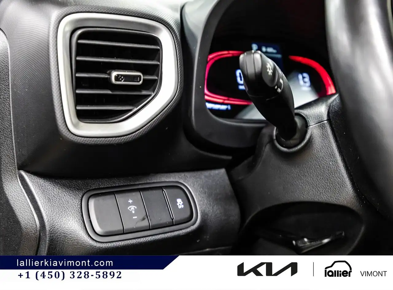 Hyundai Venue снимка Hyundai Venue