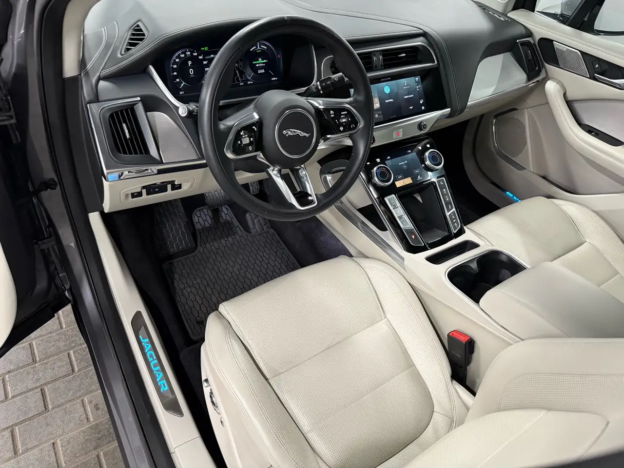 Jaguar I-Pace снимка Jaguar I-Pace