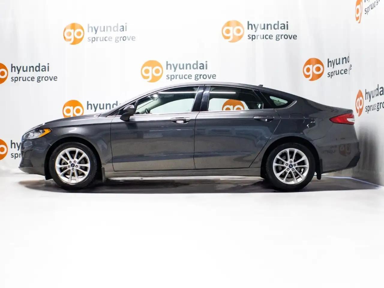 Ford Fusion photo Ford Fusion
