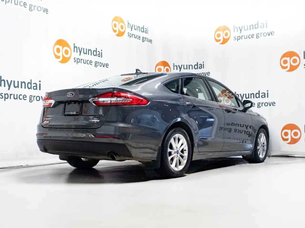 Ford Fusion photo Ford Fusion