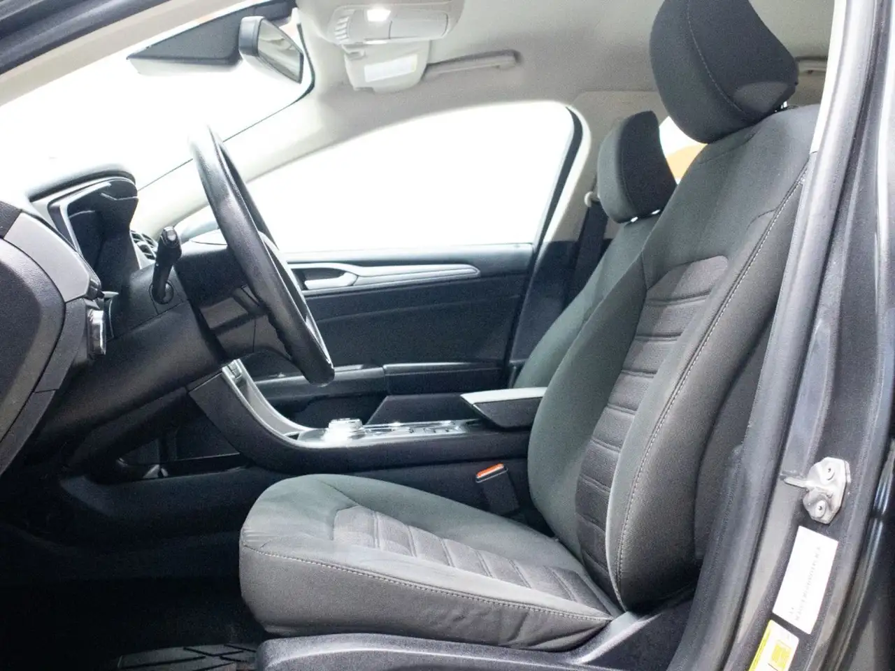Ford Fusion photo Ford Fusion