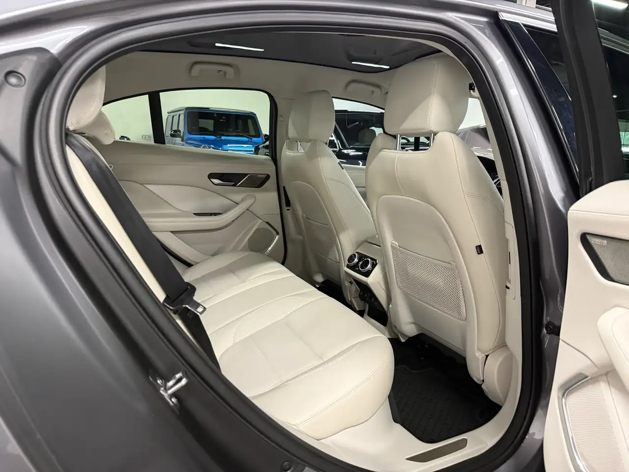 Jaguar I-Pace снимка Jaguar I-Pace