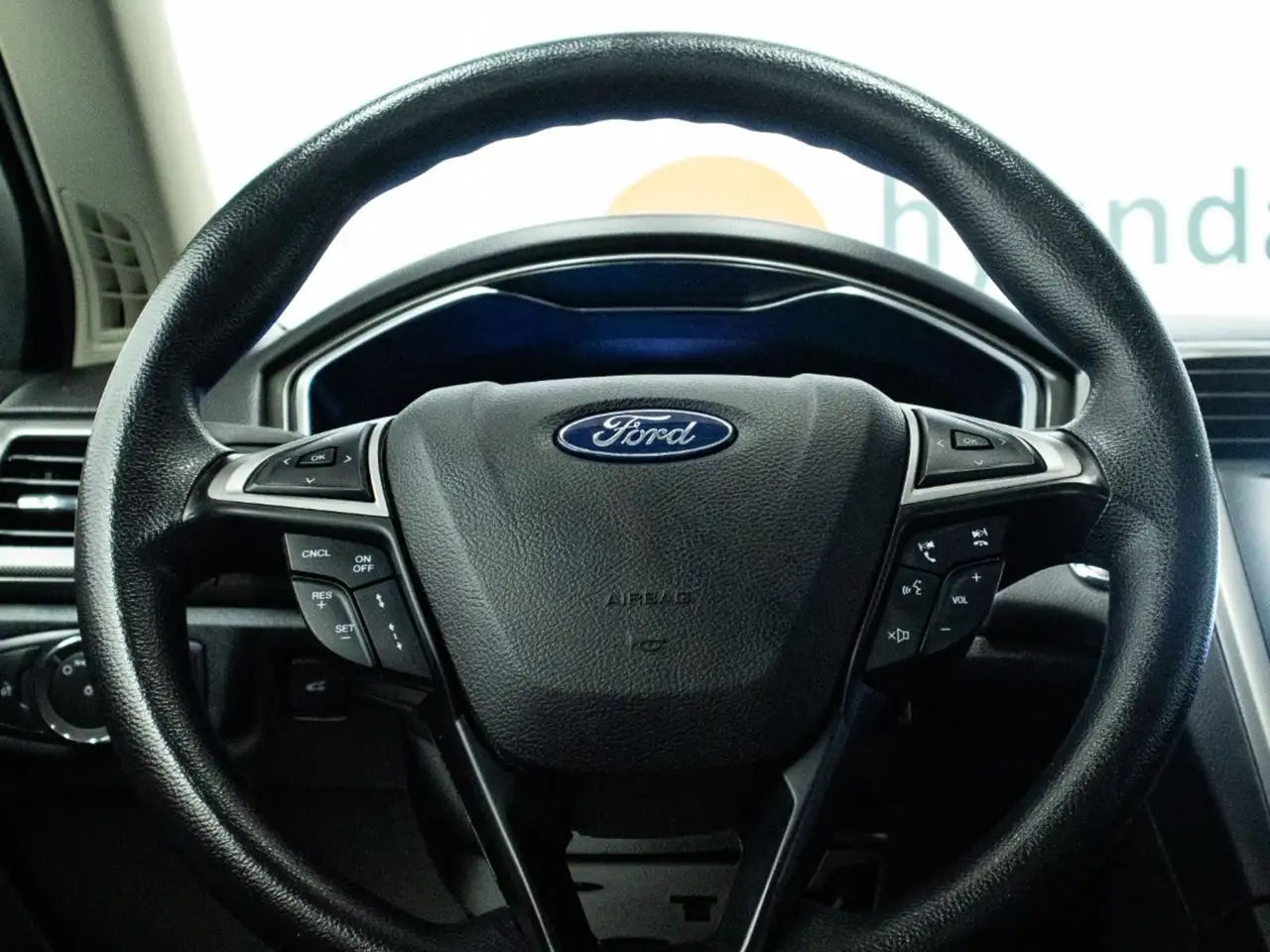 Ford Fusion photo Ford Fusion
