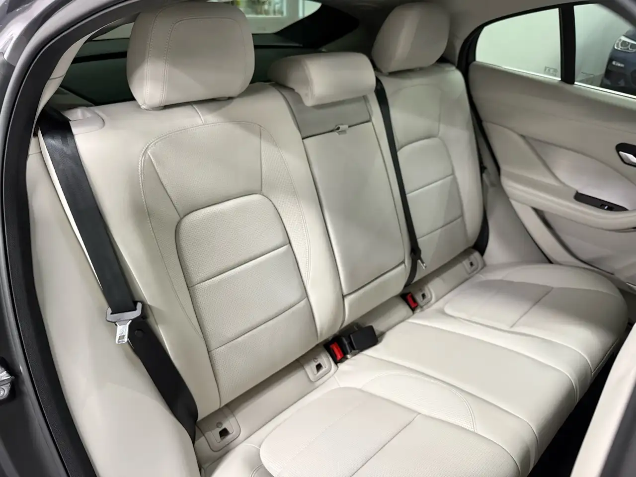 Jaguar I-Pace снимка Jaguar I-Pace
