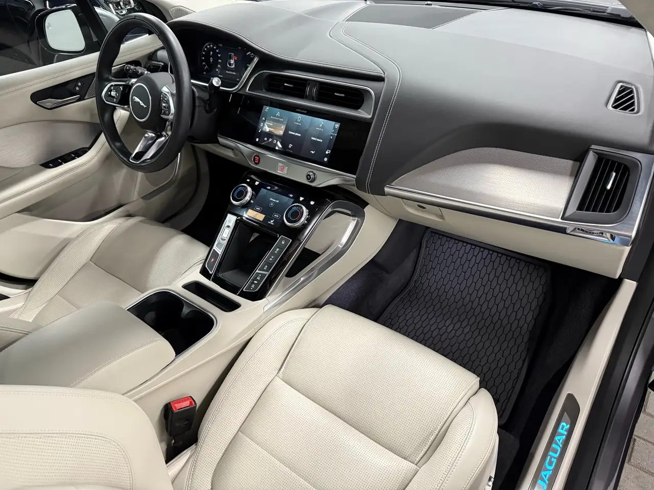 Jaguar I-Pace снимка Jaguar I-Pace