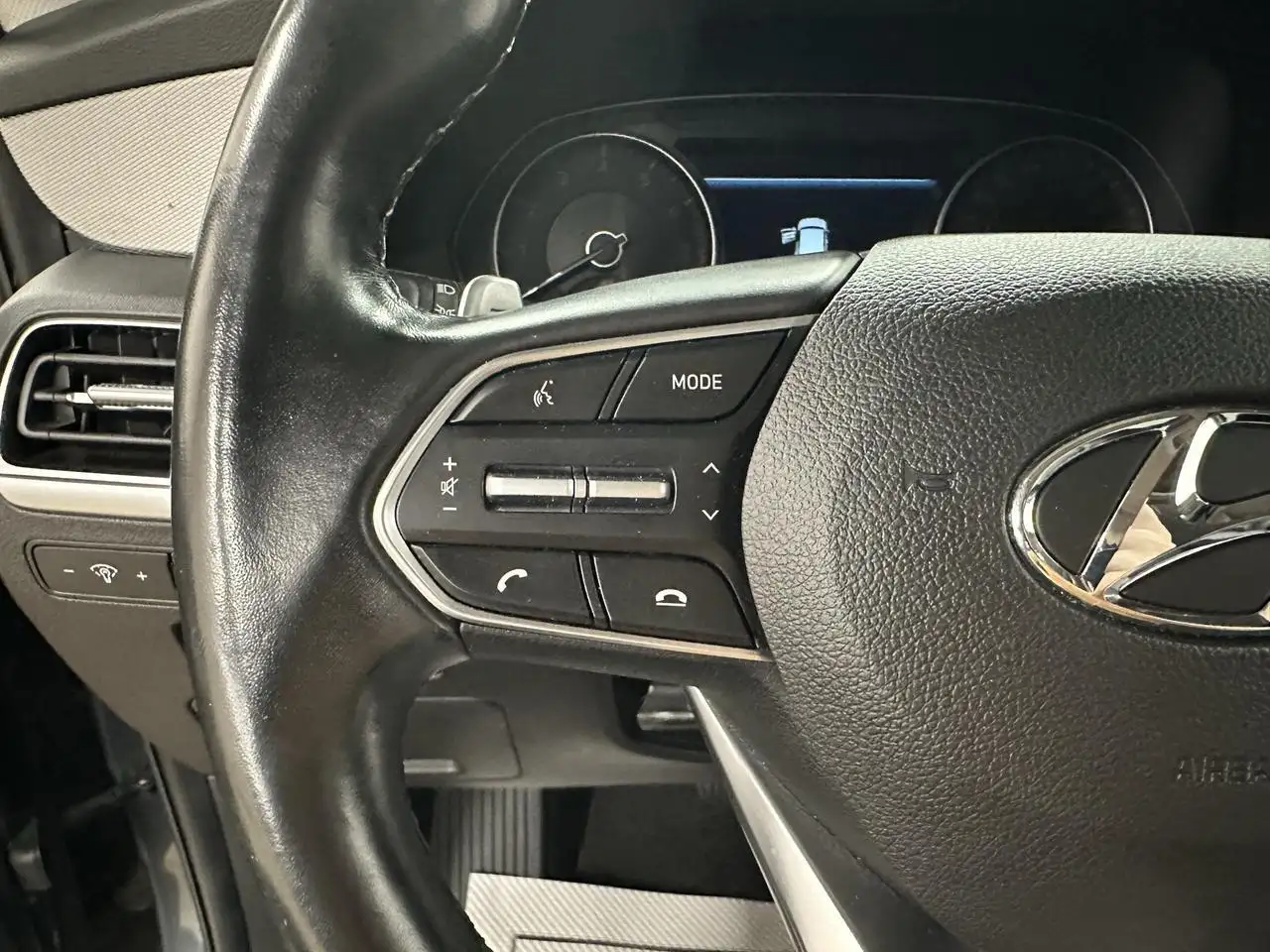 Hyundai PALISADE photo Hyundai PALISADE