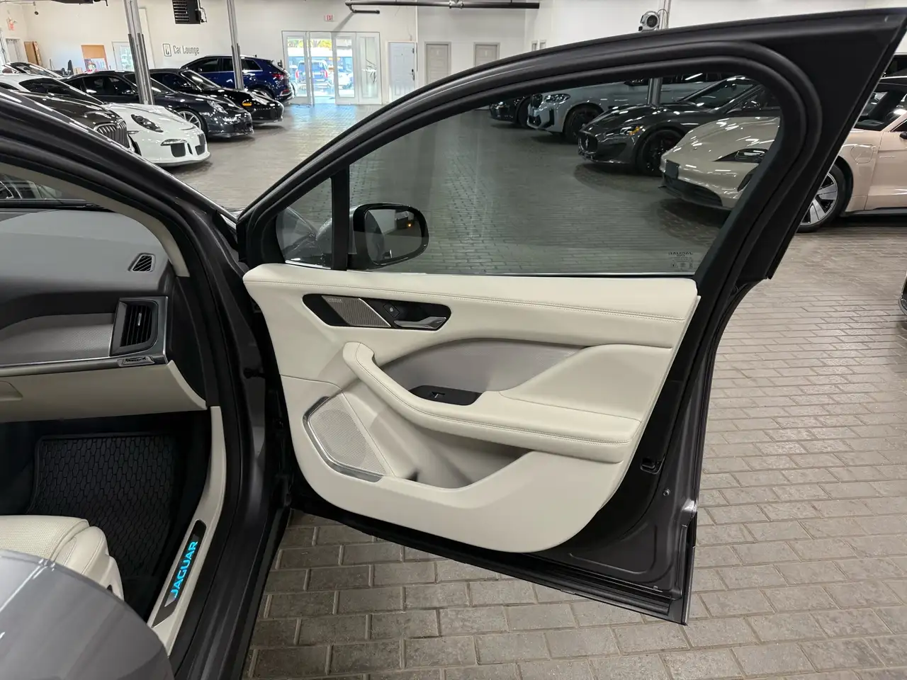 Jaguar I-Pace снимка Jaguar I-Pace