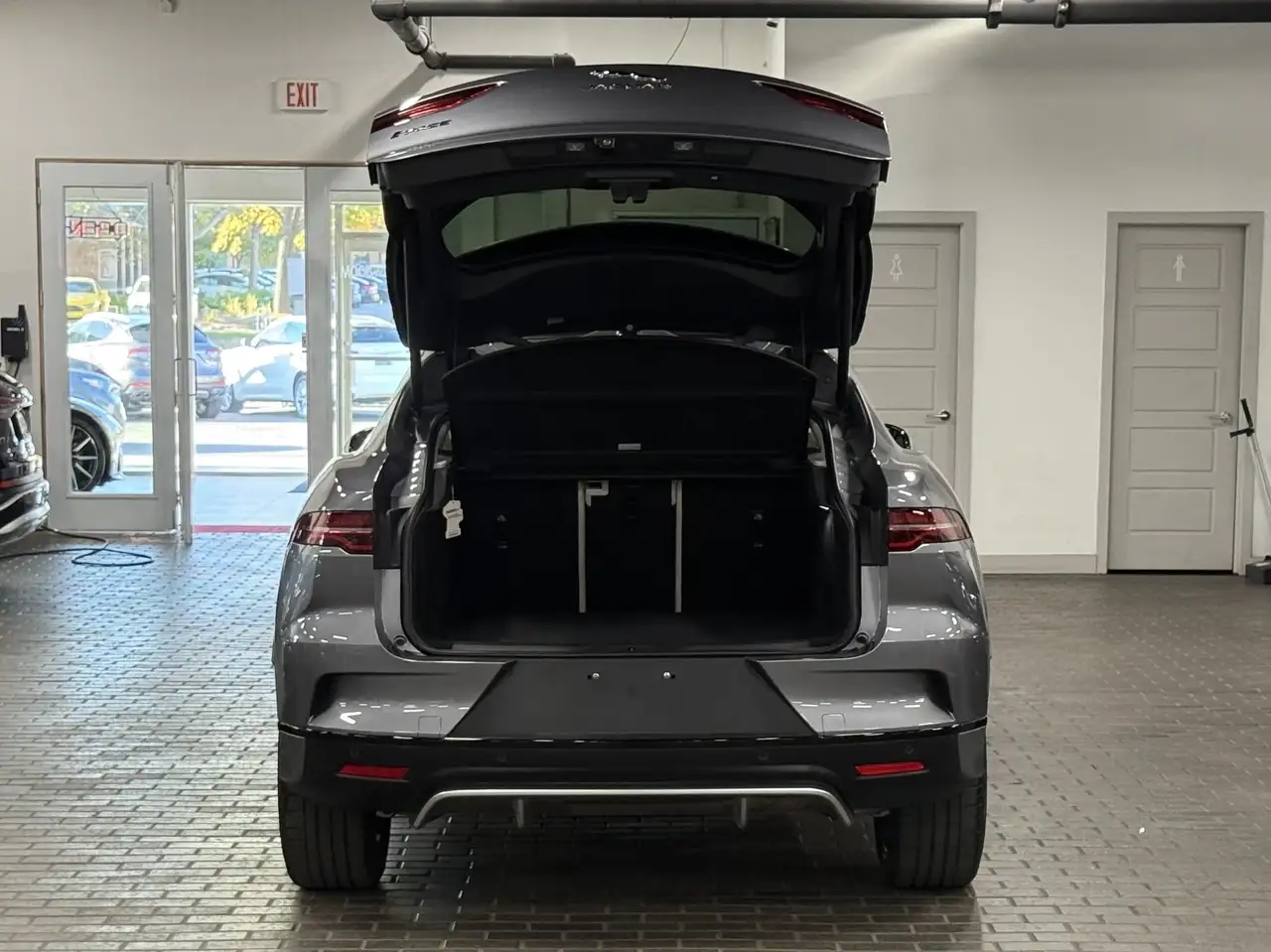Jaguar I-Pace снимка Jaguar I-Pace