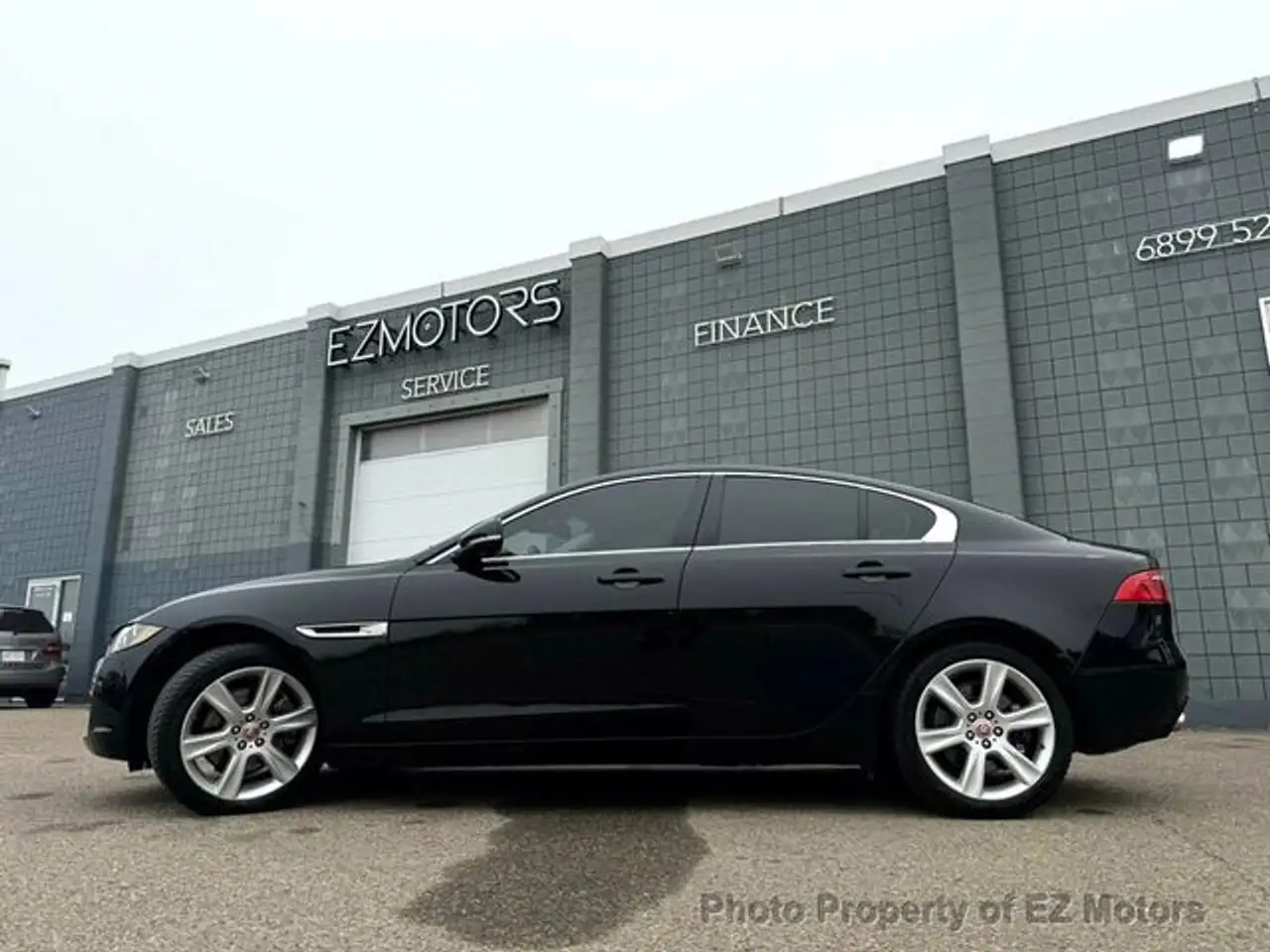 2017 Jaguar XE