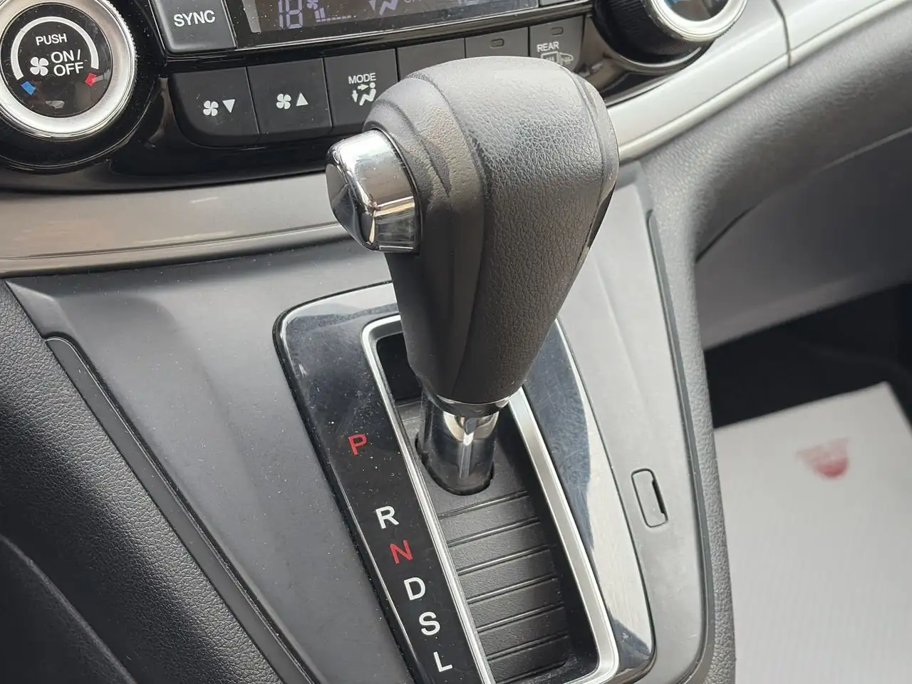 Honda CR-V снимка Honda CR-V