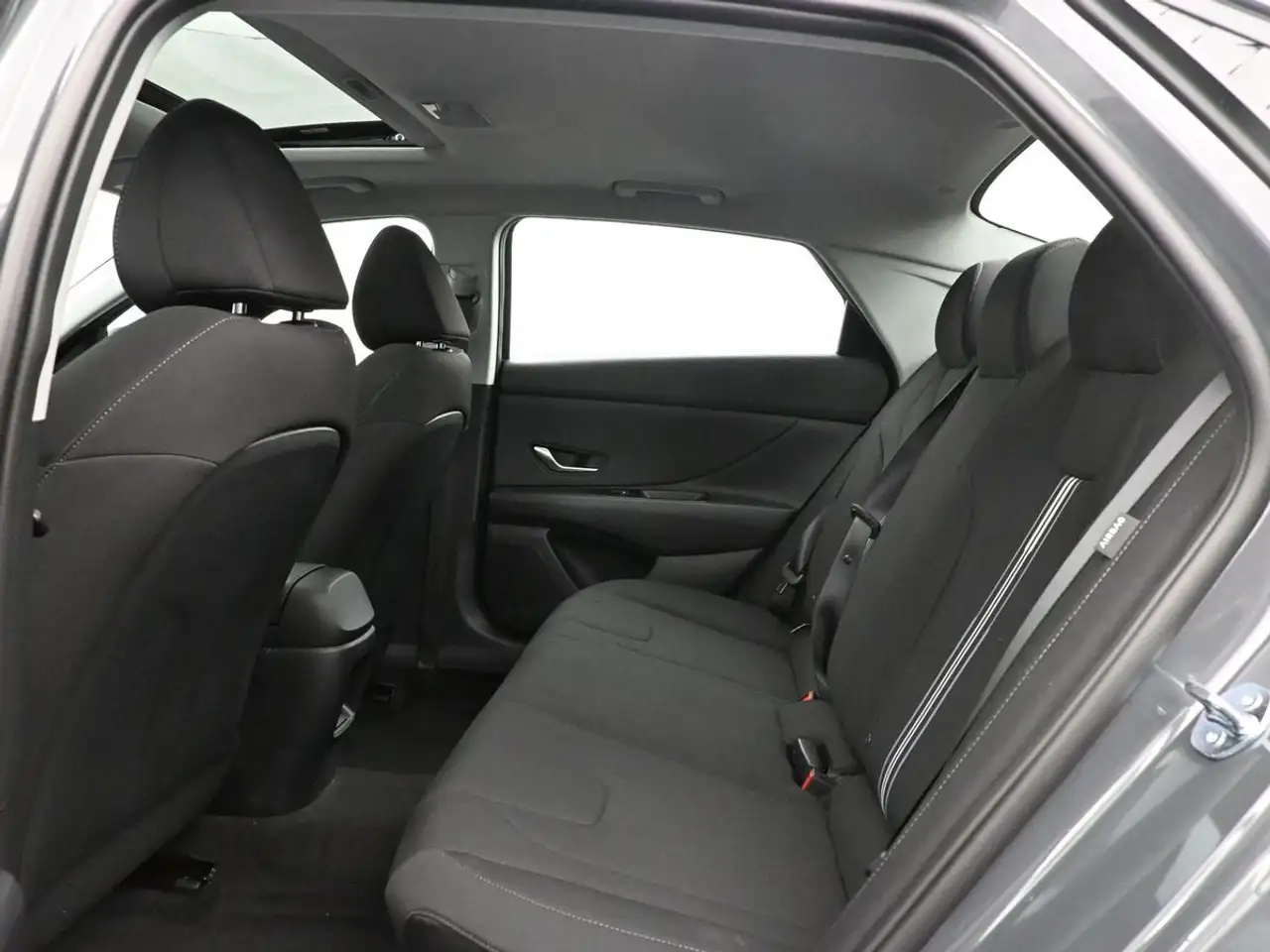 Hyundai ELANTRA снимка Hyundai ELANTRA