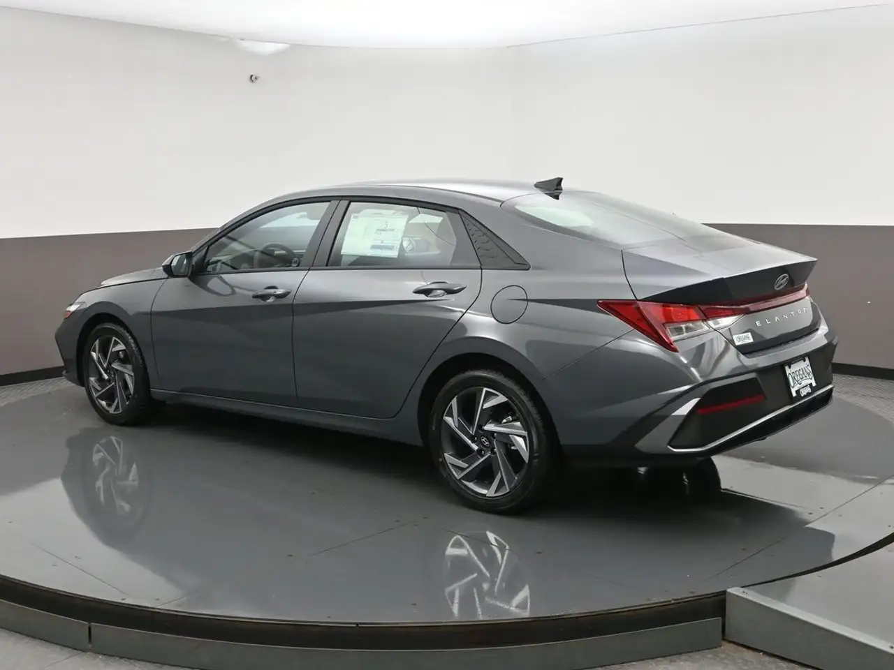 Hyundai ELANTRA снимка Hyundai ELANTRA