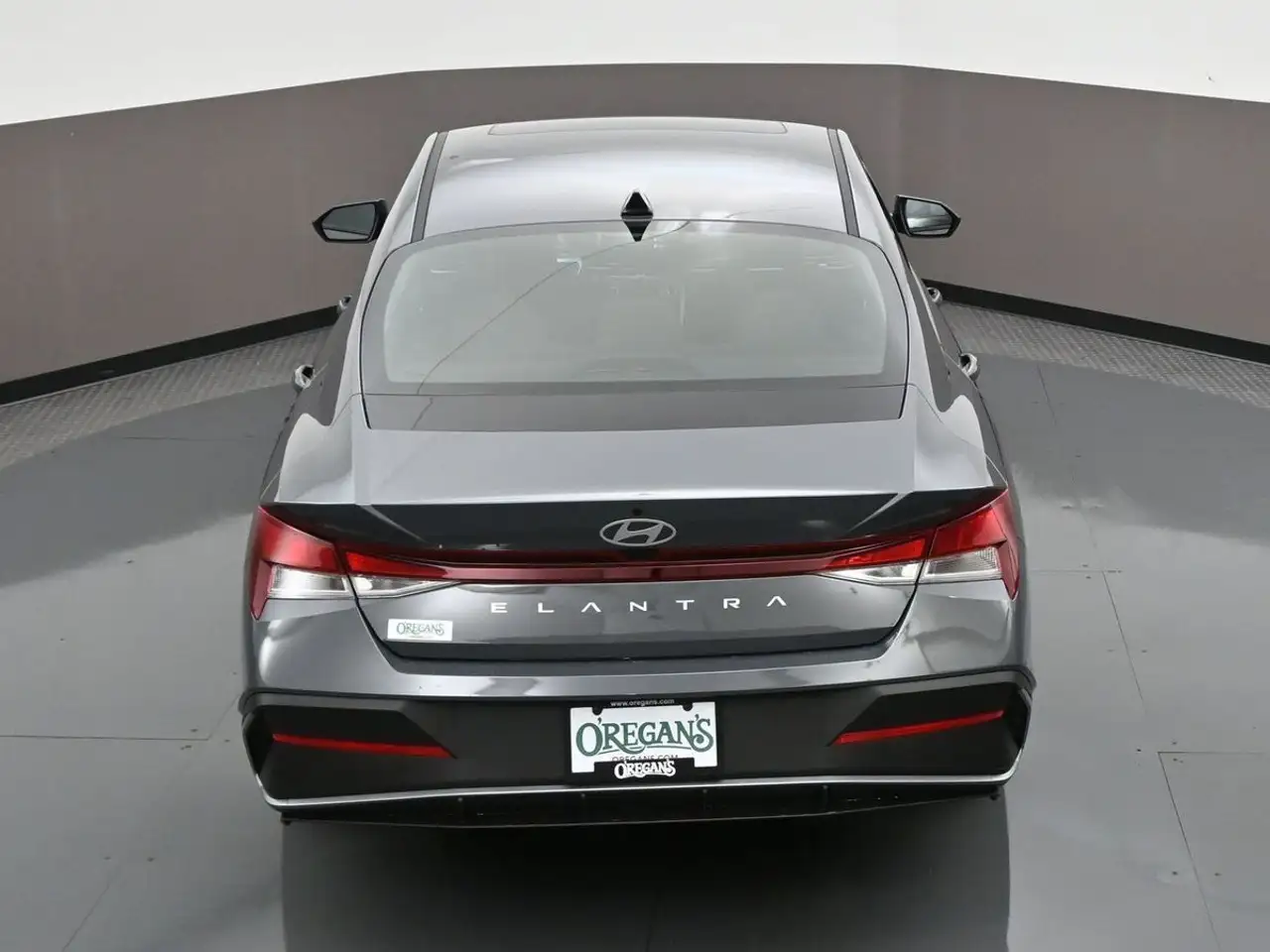 Hyundai ELANTRA снимка Hyundai ELANTRA