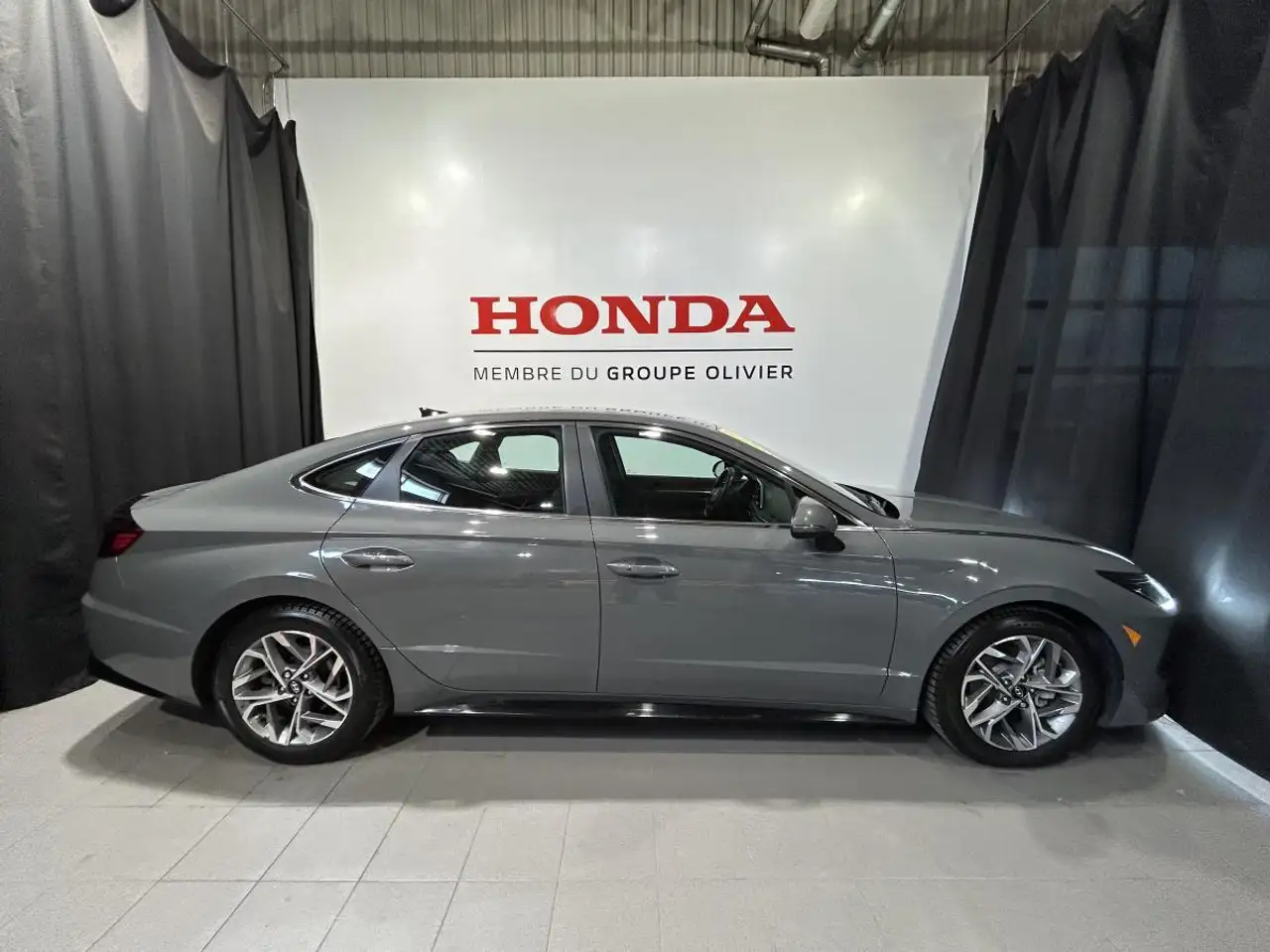 Hyundai SONATA снимка Hyundai SONATA